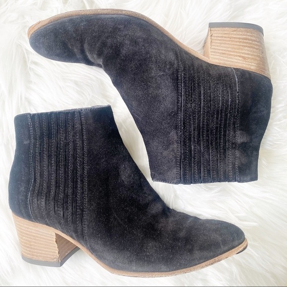 VINCE Haider Suede Chelsea Pull On Stacked Heel Ankle Bootie Black, Size 6 - Picture 9 of 14